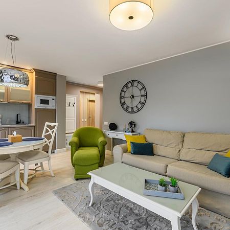 Ara Apart Hotel #2 Brasov Bagian luar foto