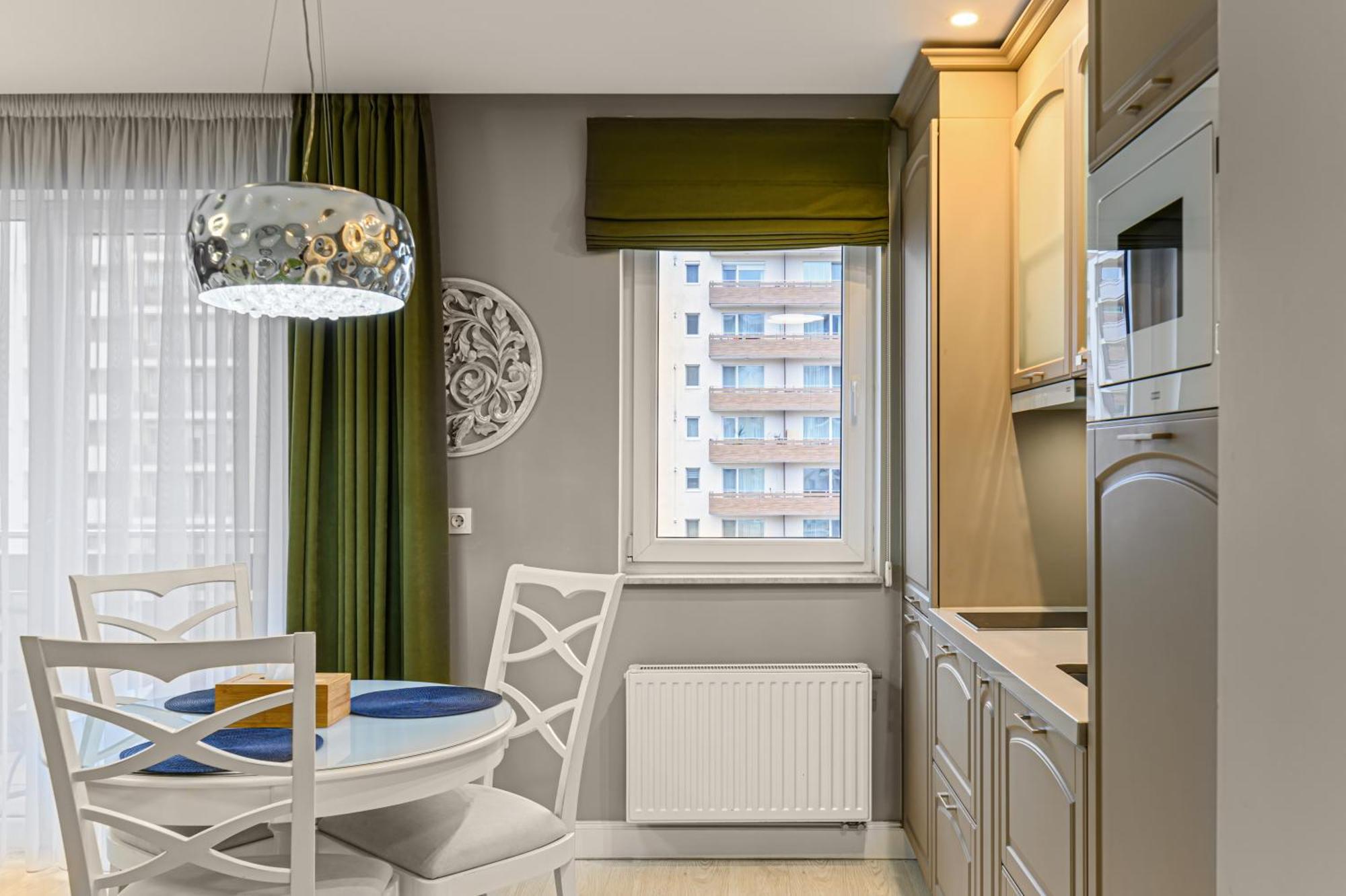 Ara Apart Hotel #2 Brasov Bagian luar foto