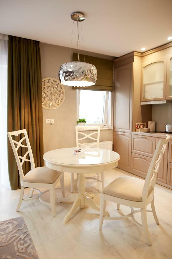Ara Apart Hotel #2 Brasov Bagian luar foto